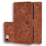 Imprint Flower Magnetic Leather Wallet Phone Case with Stand for iPhone 7/8 4.7 inch – Brown