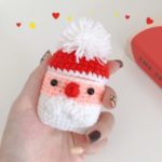 Knitted Protective Cover for Apple AirPods with Wireless Charging Case (2019)/AirPods with Charging Case (2019)/(2016) – Santa Claus