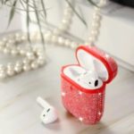 Diamond Decor PC Protective Case with Hook for Apple AirPods with Charging Case (2019)/(2016) / AirPods with Wireless Charging Case (2019) – Red