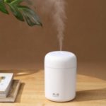 Humidifier USB Ultrasonic Aroma Diffuser Cool Mist Maker Air Purifier with Romantic Light – White