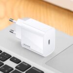 USAMS US-CC T34 PD Quick Charge Travel Charger 20W – EU Plug